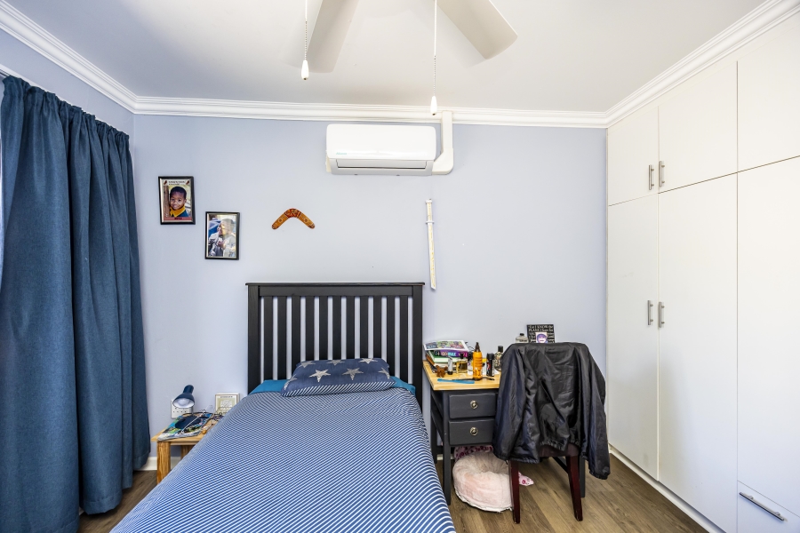 5 Bedroom Property for Sale in Beacon Bay Eastern Cape